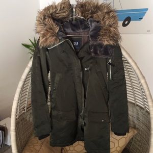 Gap olive green faux fur hooded parka